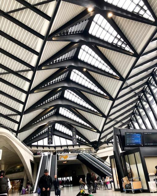 Station Aéroport Lyon Saint-Exupéry [Rhônexpress]