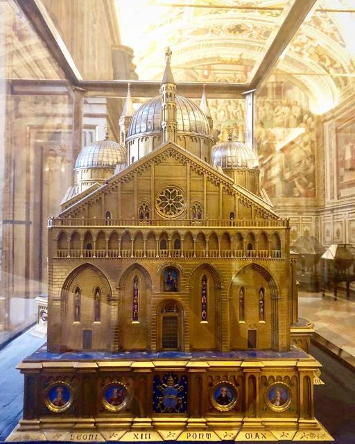 Vatican Museums & Sistine Chapel