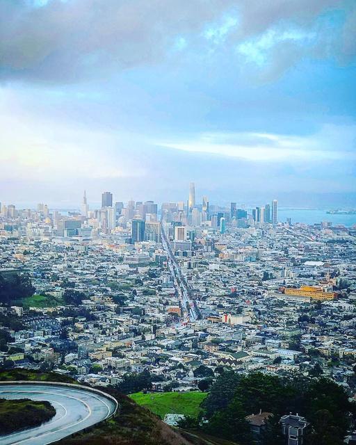 Twin peaks