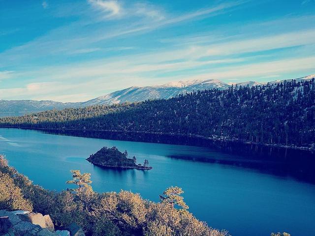 Emerald bay lookout